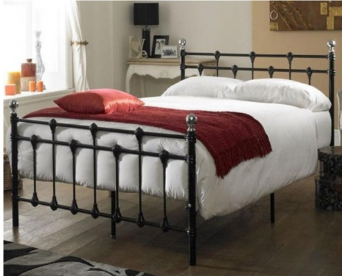 Oxford/Atlas Traditional Black Metal Bed with Chrome Finials
