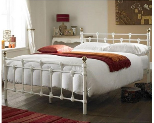 Oxford/Atlas Traditional White Metal Bed with Brass Finials